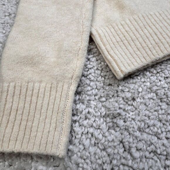 AYR The Cutie BB Sweater V-Neck Ivory - Picture 12 of 14